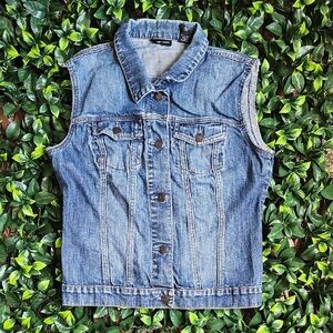 New York & Company Blue Denim Button Down Vest Size Medium